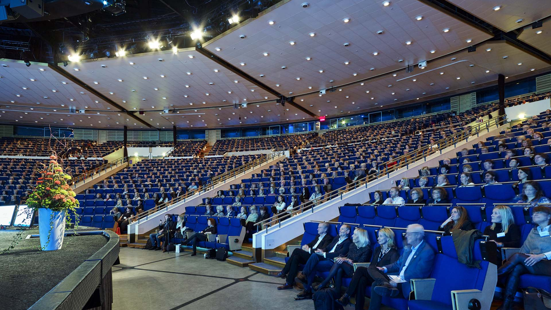 Kongresshallen: 600 – 1500 personer